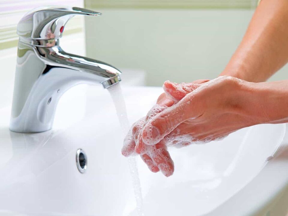 Zur Vorbeugung von Helminthen ist es notwendig, die Regeln der persönlichen Hygiene zu befolgen. 